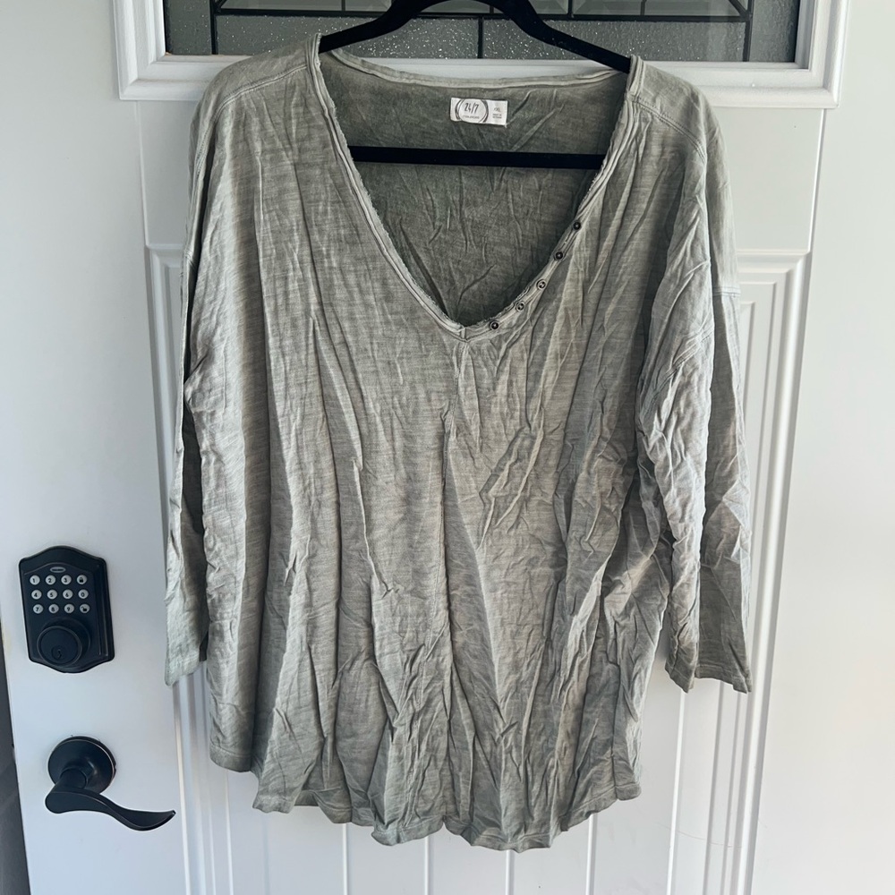 Maurices Light Gray V-Neck Blouse